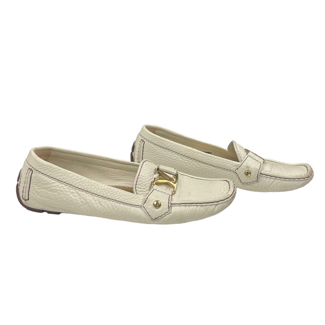 Mocasines LOUIS VUITTON Color Blanco Talle 40