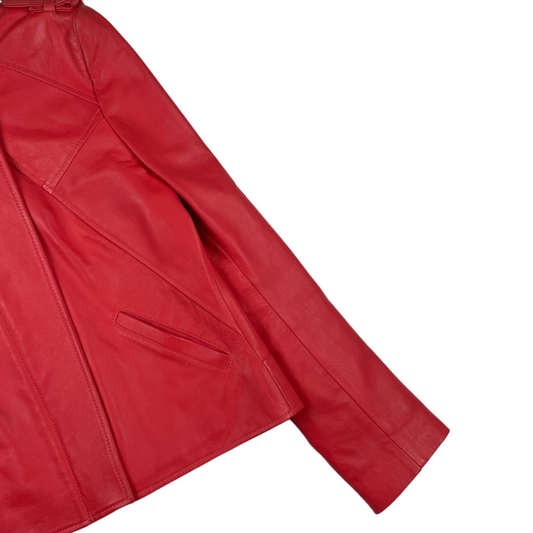Campera SIN MARCA Color Rojo Talle 3