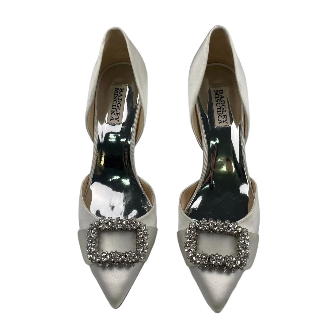 Zapato Taco Alto BADGLEY MISCHKA Color Blanco Talle 6