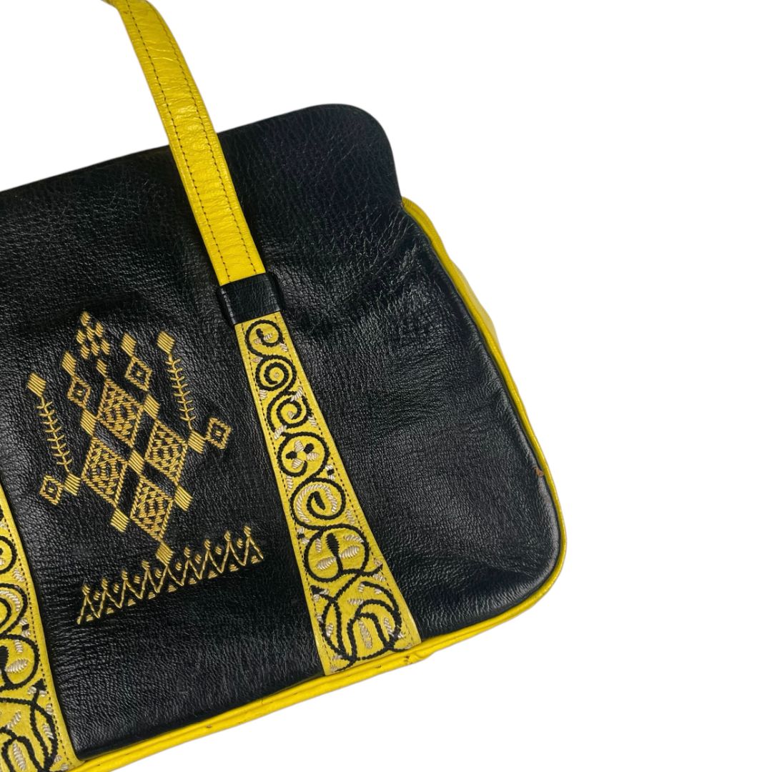 Cartera SIN MARCA Color Amarillo Y Negro Medida 30cm X 23cm