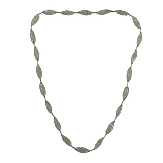 Collar  SIN MARCA  Color Blanco Talle Unico