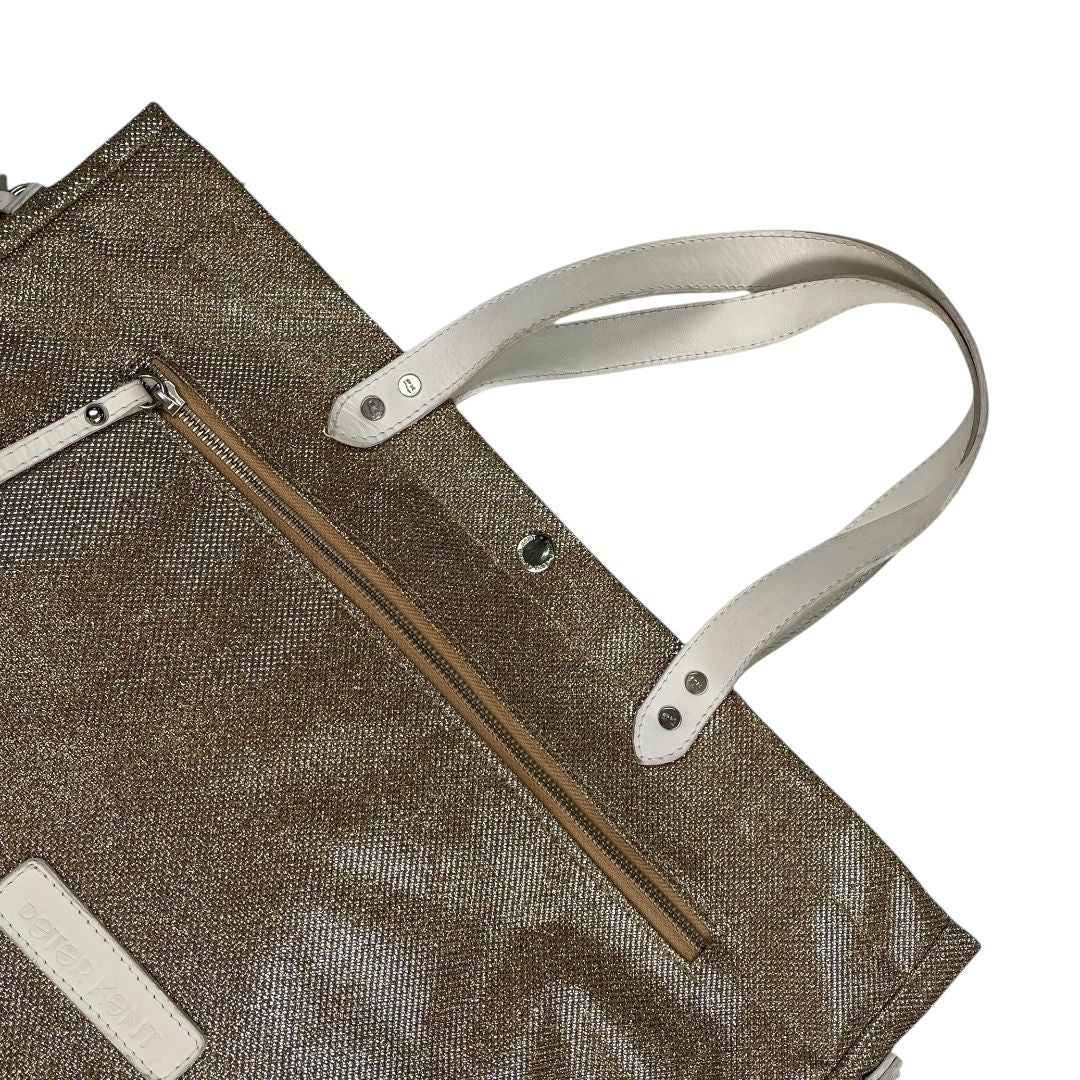 Cartera PETER KENT Color Dorado Medida 43cm X 32cm