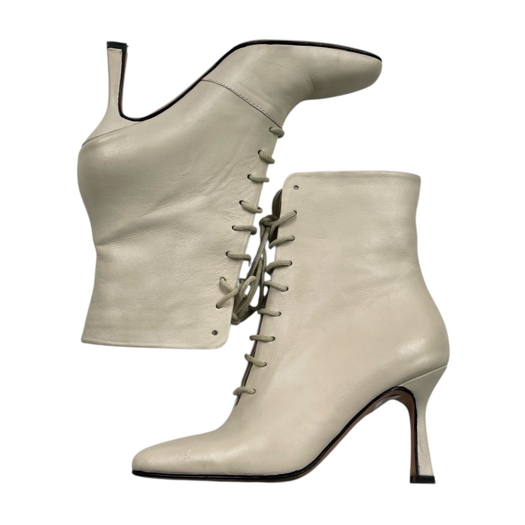 Bota Corta CHER Color Beige Talle 6