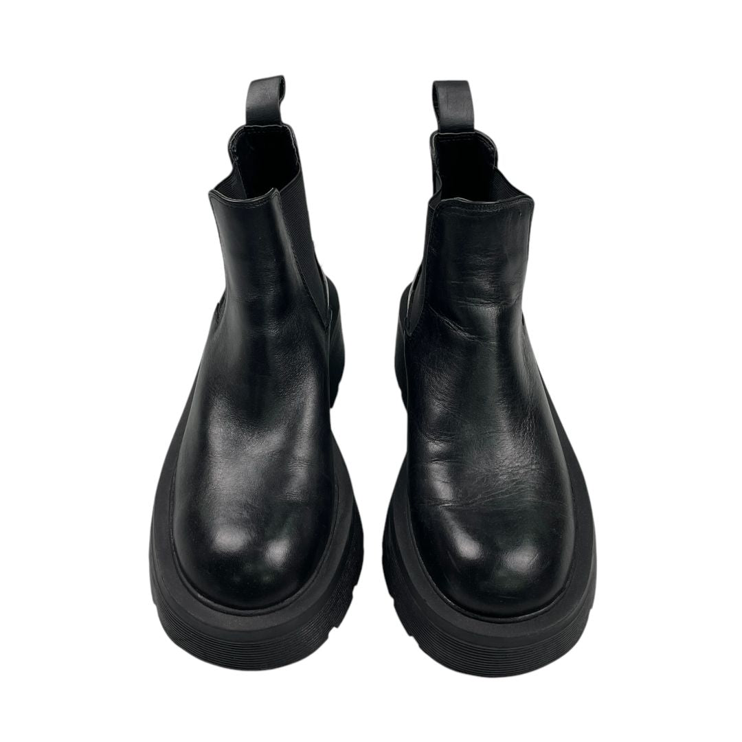 Bota Corta ZARA Color Negro Talle 38