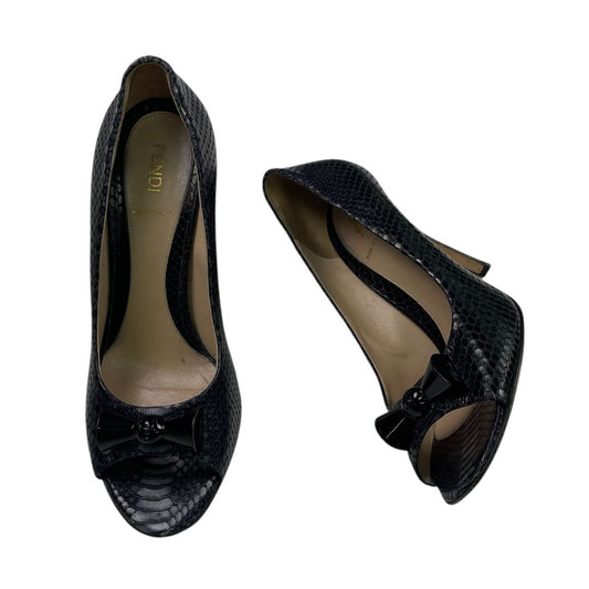 Taco Alto Fino  FENDI  Color Negro Talle 38