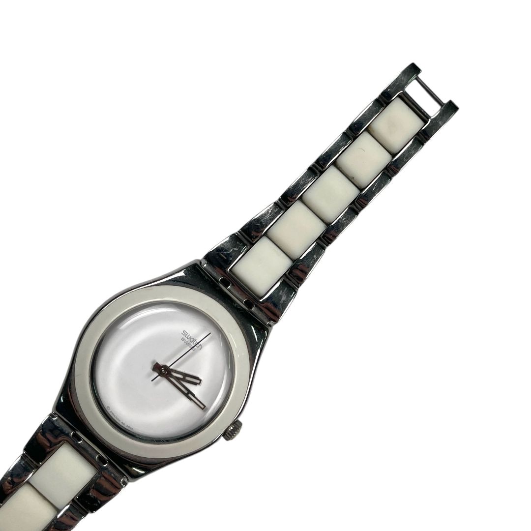 Reloj Pulsera SWATCH Color Plateado Talle Unico