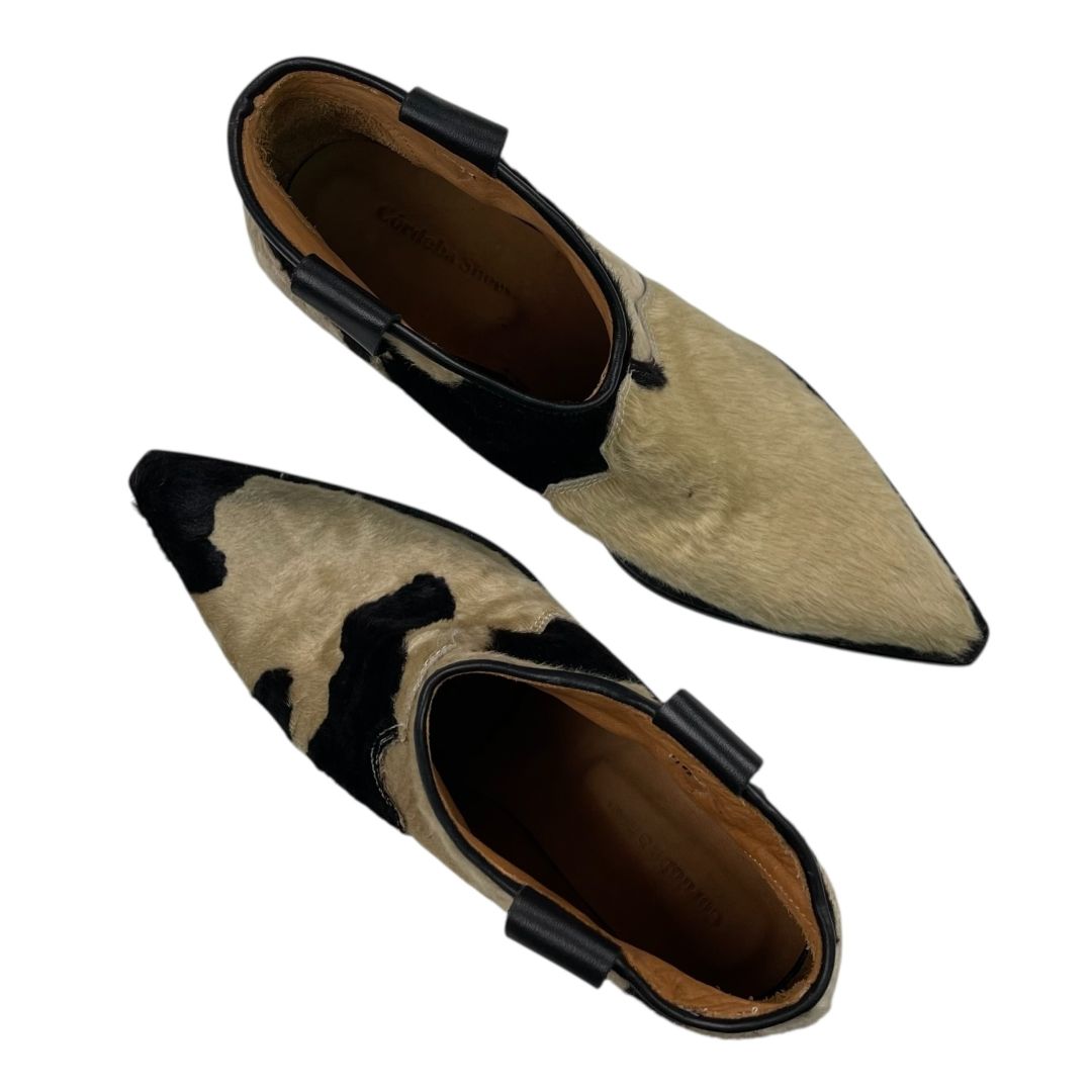 Bota Corta CÓRDOBA Color Varios Beige Y Negro Talle 39