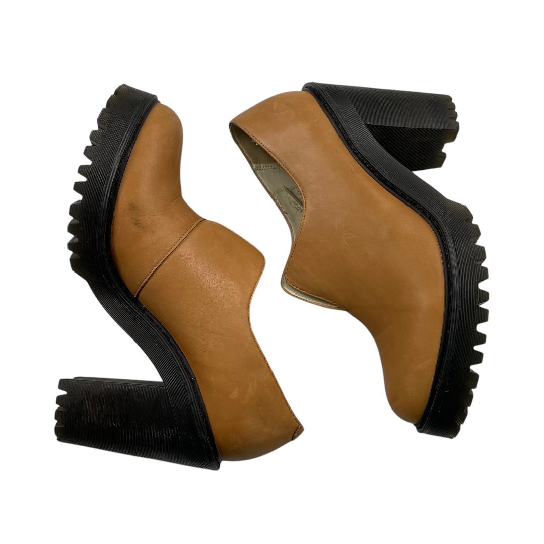 Zapatos DR MARTENS Color Beige Talle 7
