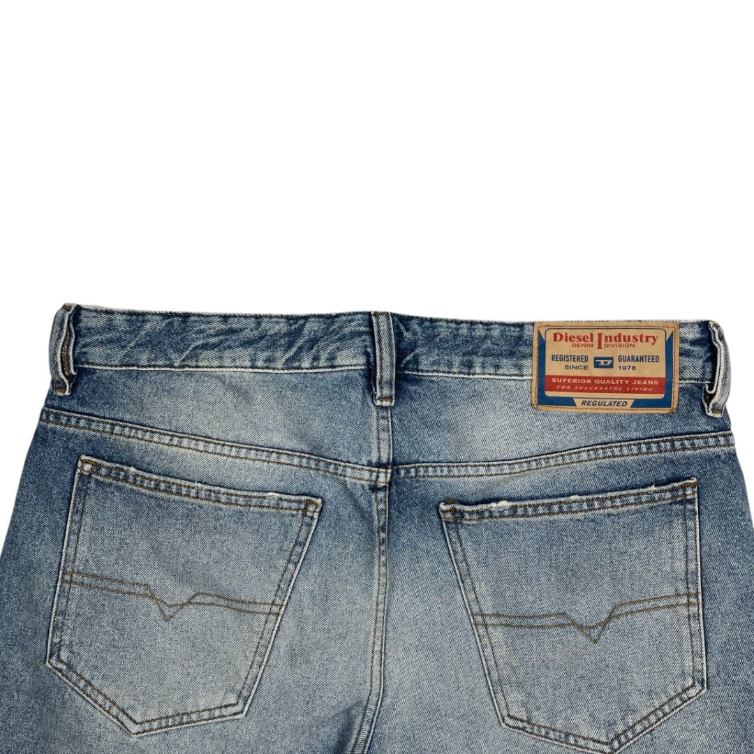 Short Bermuda DIESEL Color Celeste Talle 32