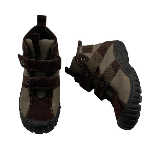 Zapatillas  GEOX  Color Marron Talle 34