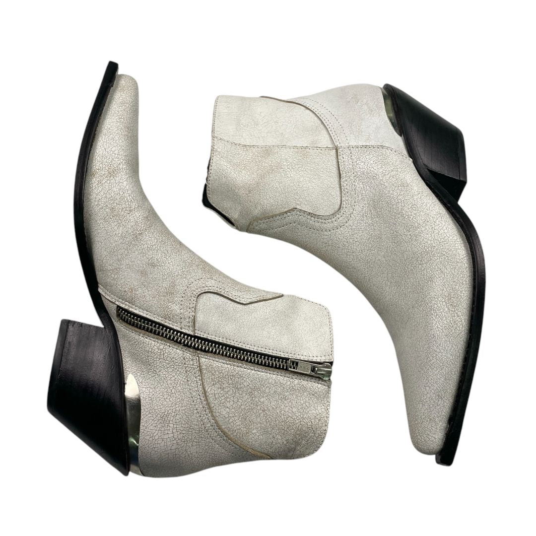 Bota Cowboy SARKANY Color Blanco Talle 38