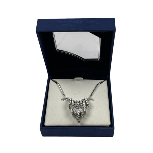 Collar  SWAROVSKI  Color Plateado Talle Unico