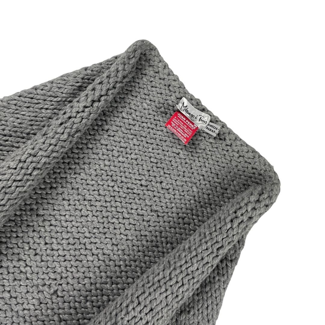 Shall MENAGE A TROIS Color Gris Talle Unico