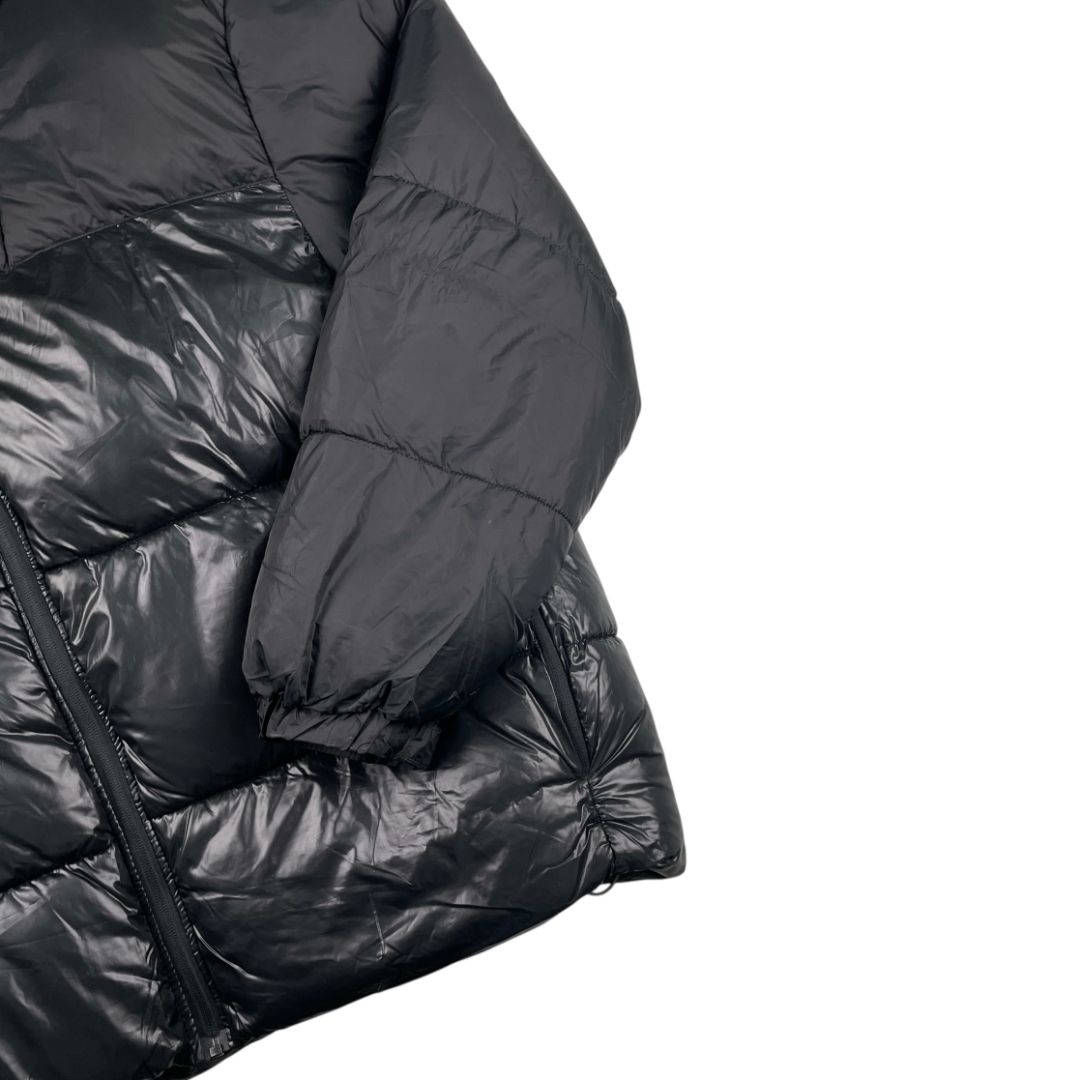 Campera H&M Color Negro Talle XL