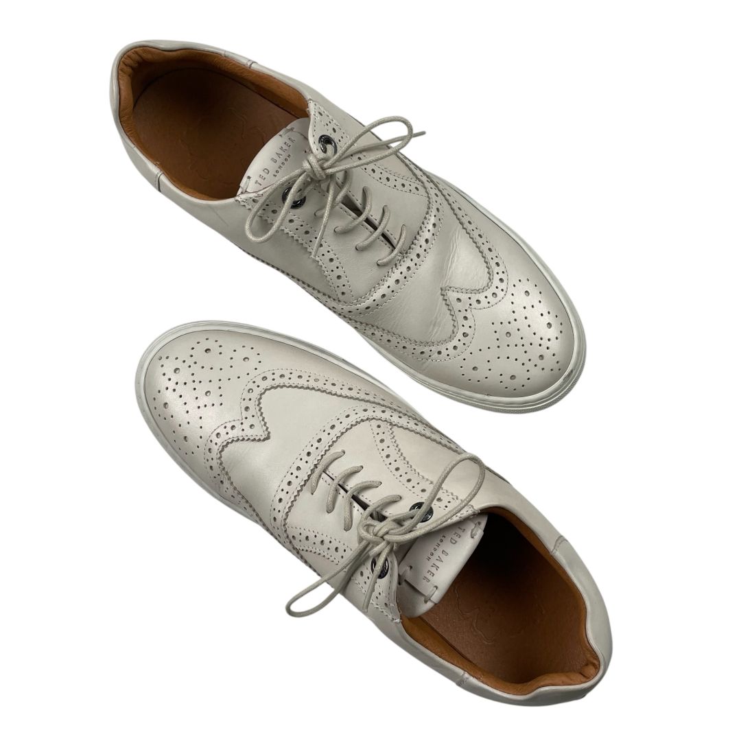Zapatos TED BAKER Color Blanco Talle 42