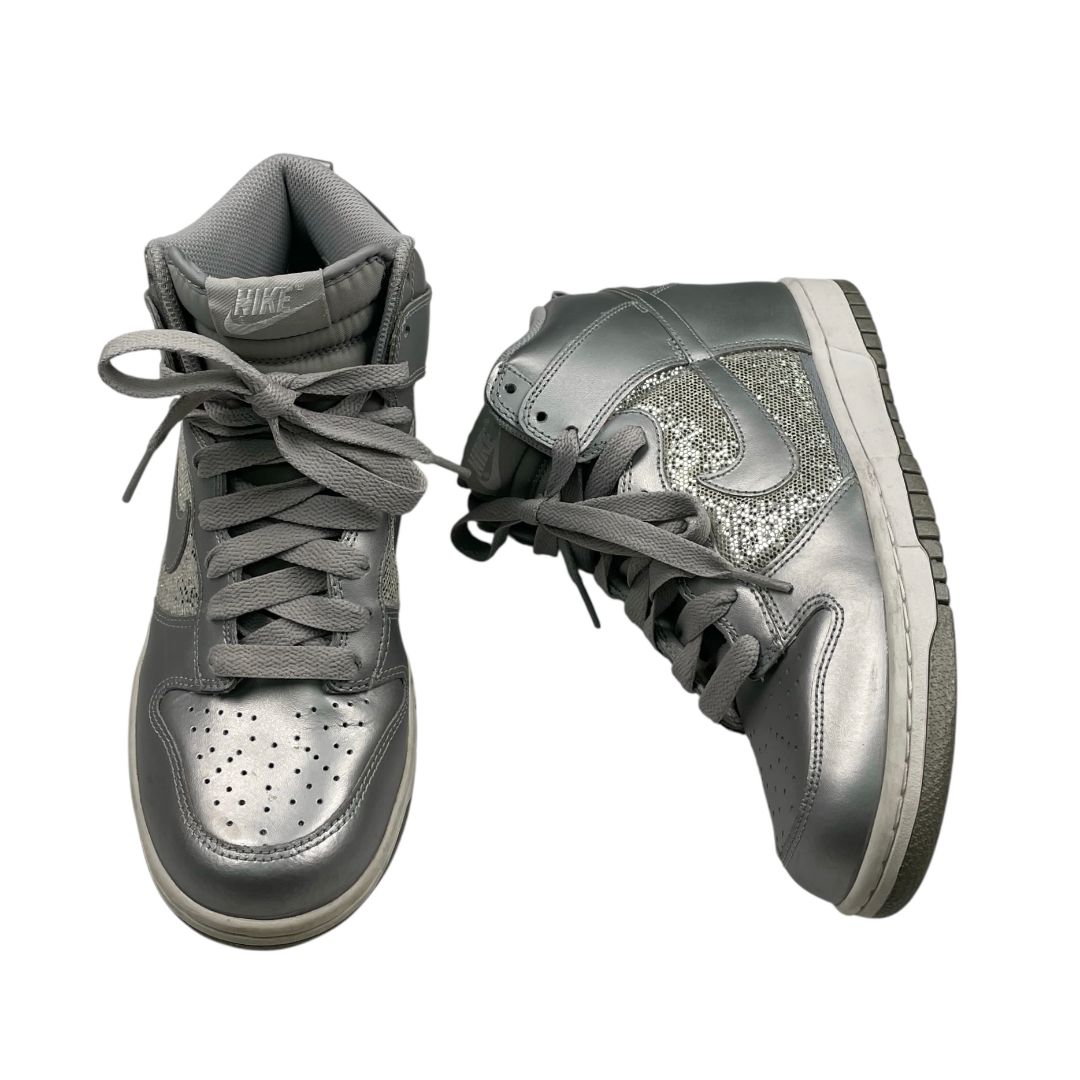 Zapatillas NIKE Color Plateado Talle 40
