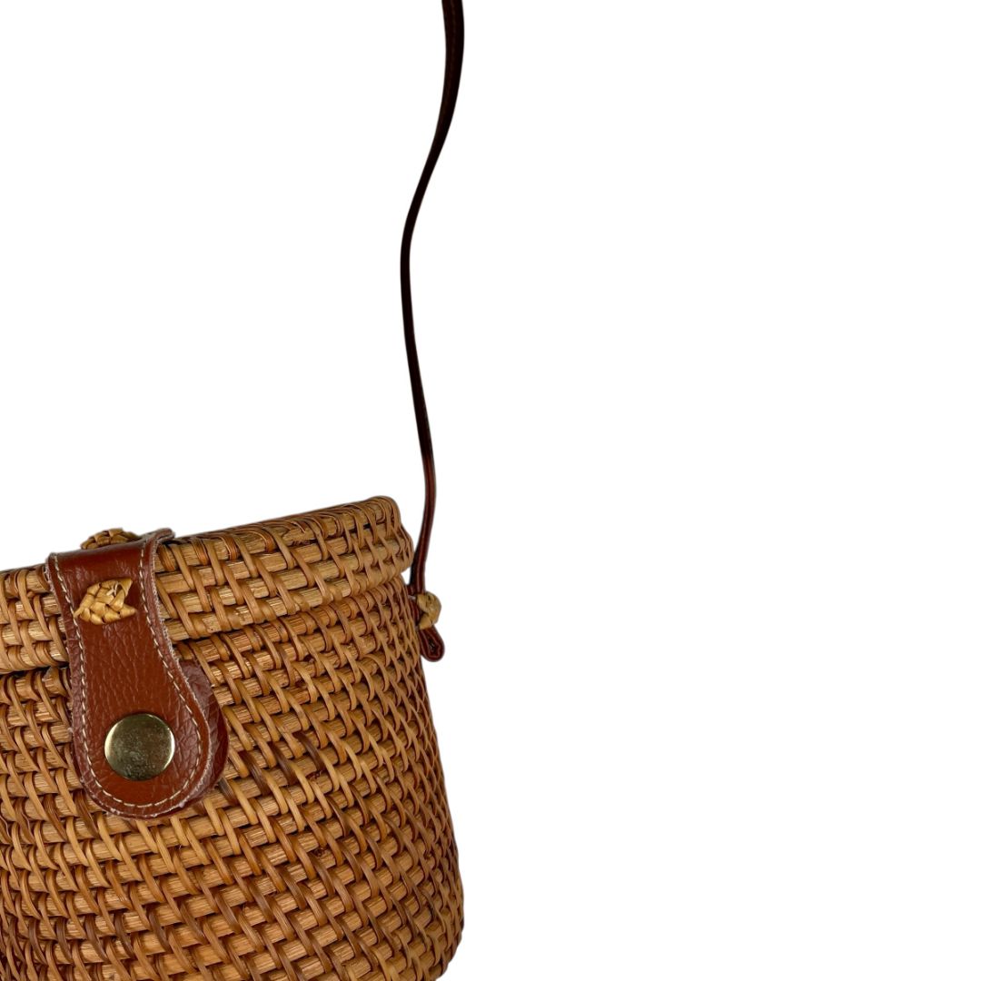 Bandolera SIN MARCA Color Marron Medida 13cm X 13cm
