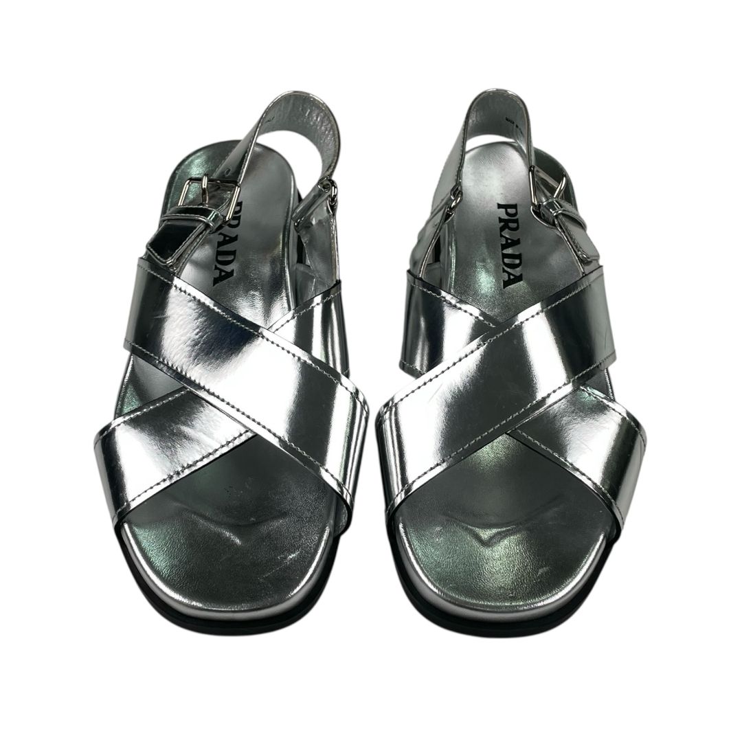 Sandalias PRADA Plateado Talle 37