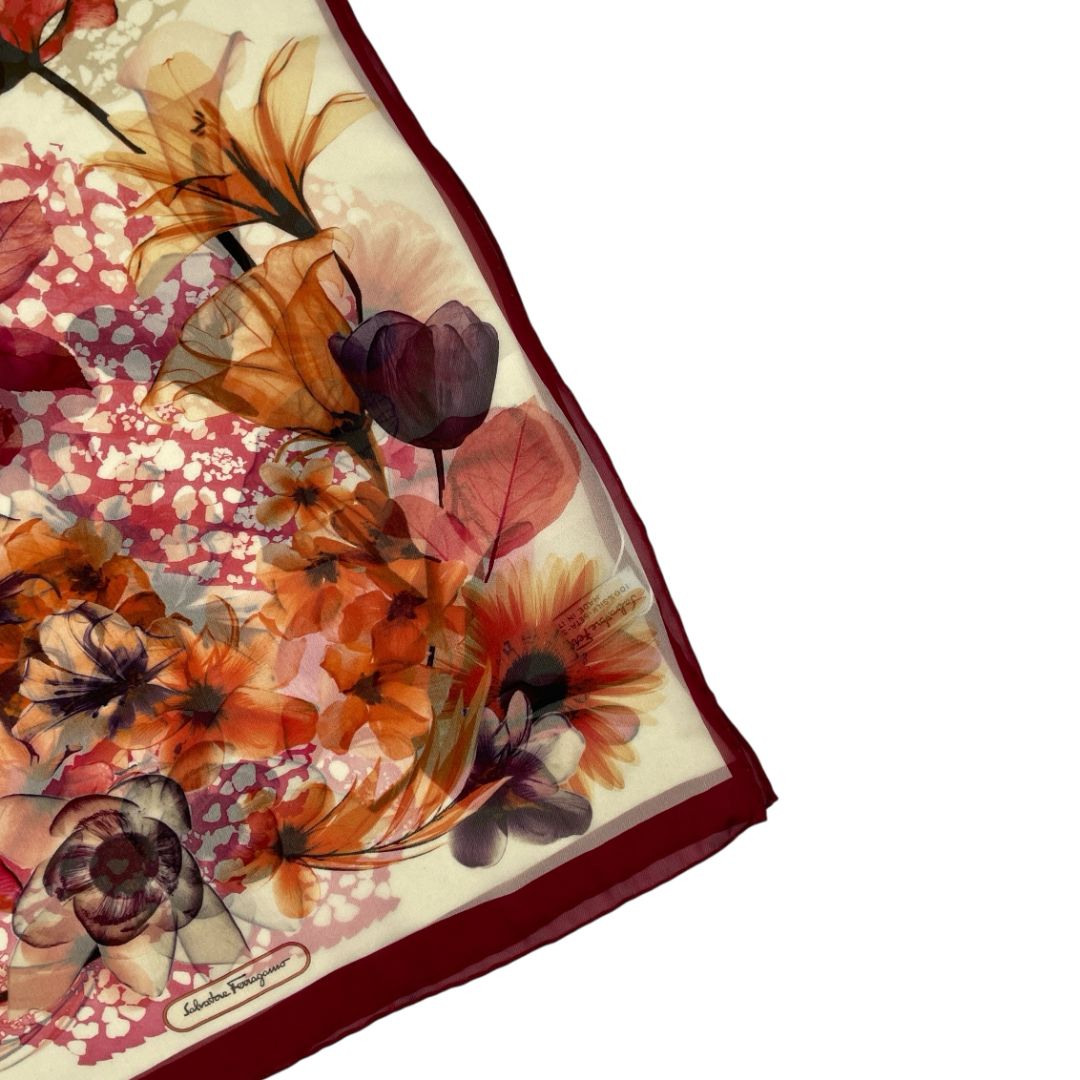 Foulard FERRAGAMO Varios Estampado Medida 150cm X 42cm