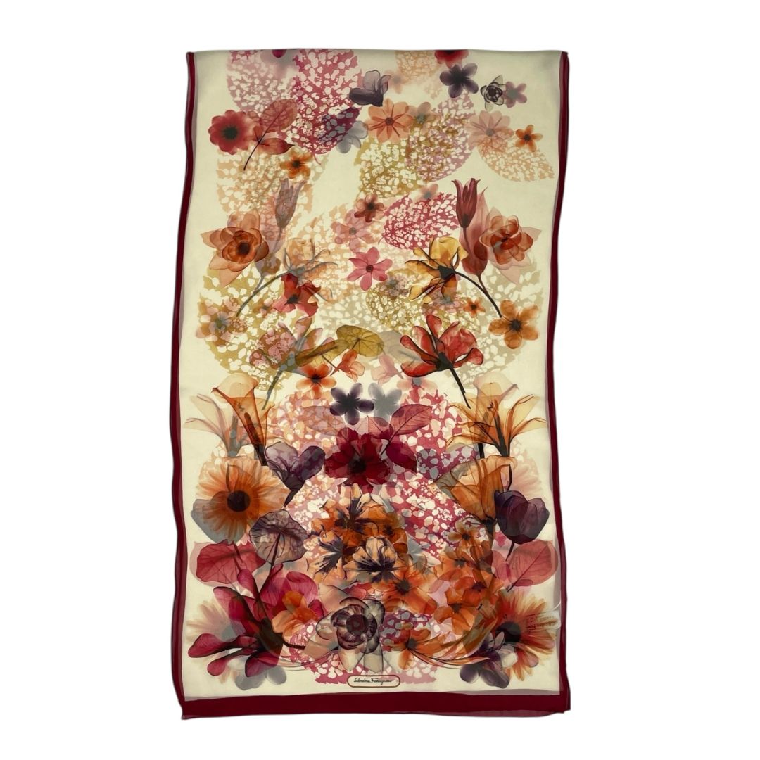 Foulard FERRAGAMO Varios Estampado Medida 150cm X 42cm