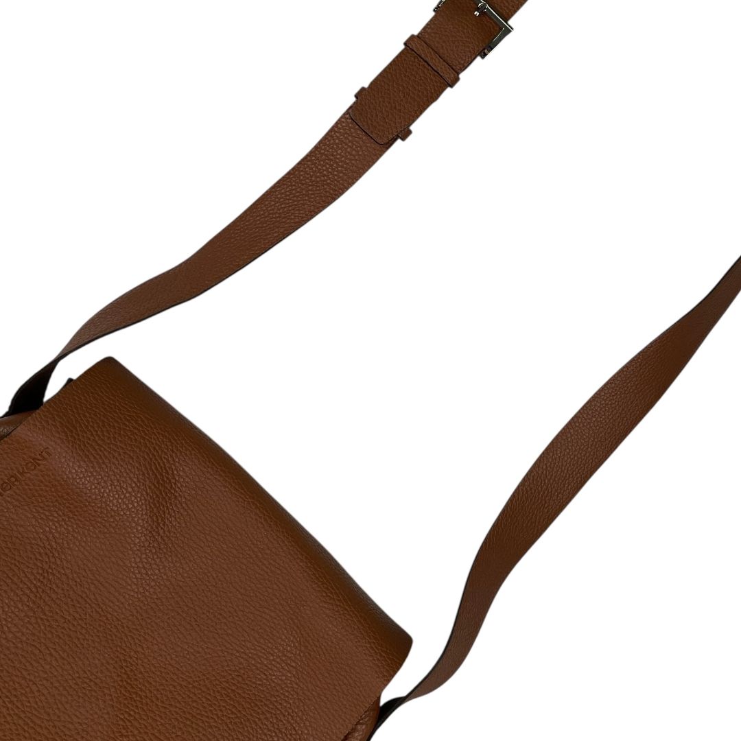Cartera PETER KENT Color Marron Medida 25cm X 23cm