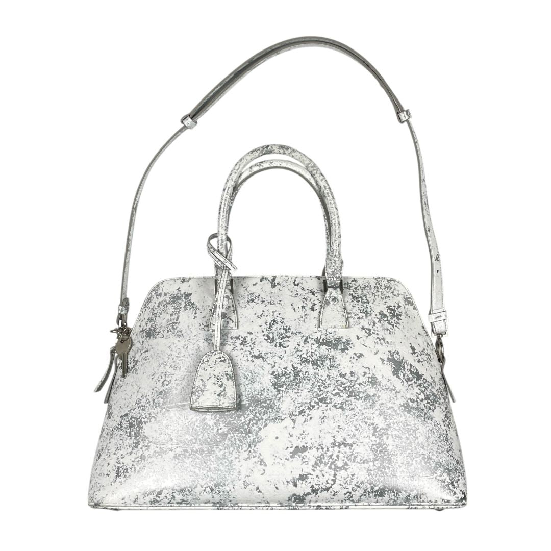 Cartera MAISON MARGIELA Color Blanco Y Plateado Medida 41cm X 27cm