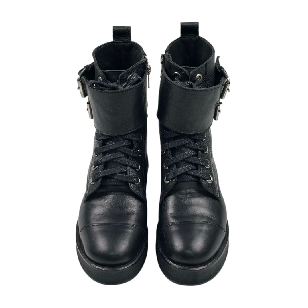 Borcegos NANA Color Negro Talle 37