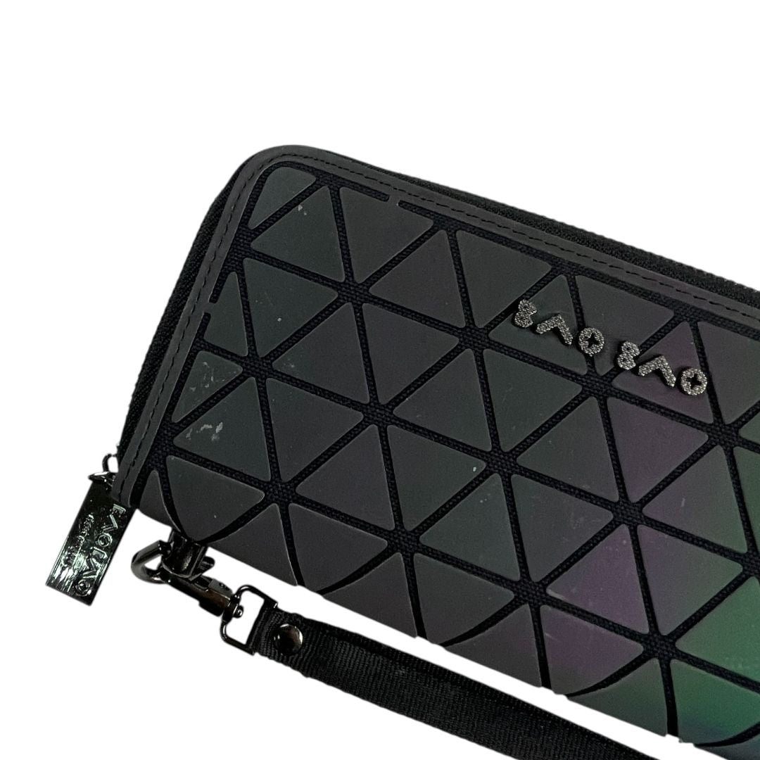Billetera ISSEY MIYAKE Color Varios Tornasol Medida 20cm X 10cm