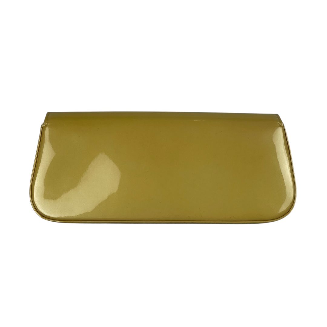 Sobre LOUIS VUITTON Amarillo Medida 25cm X 9.5cm