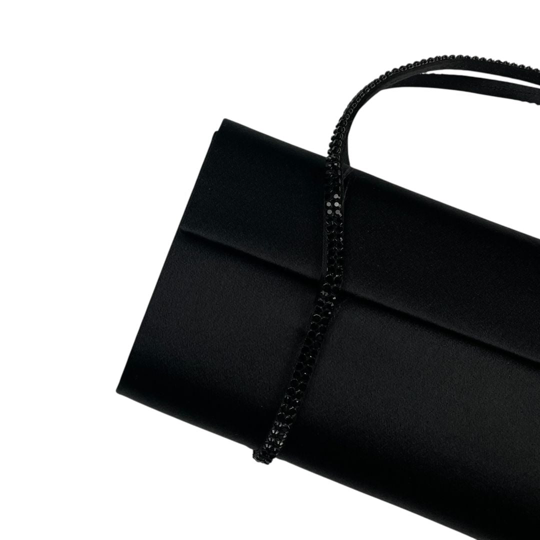 Cartera SWAROVSKI Color Negro Medida 23cm X 10cm