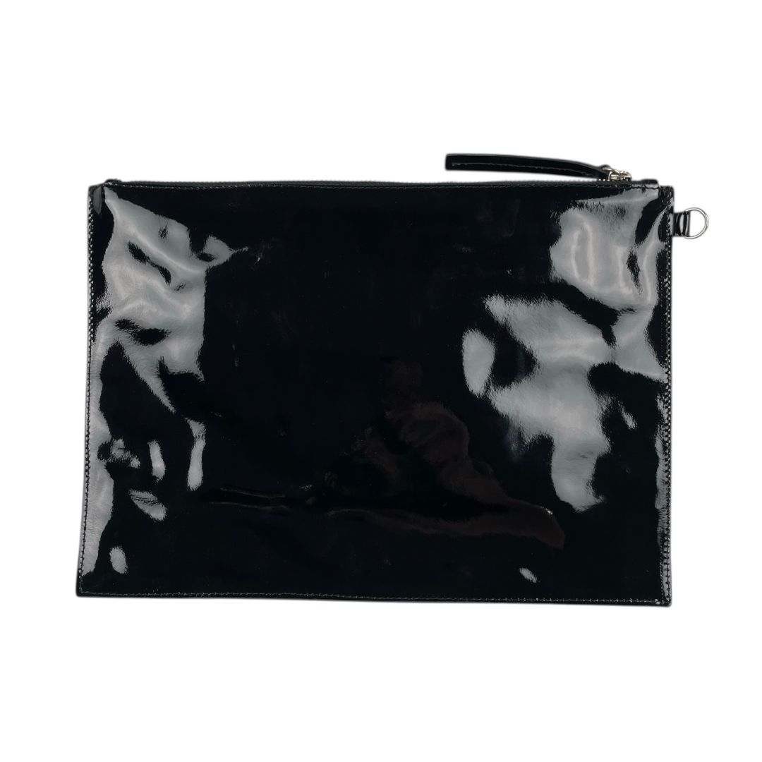 Sobre  MISHKA  Color Negro Medida 33cm X 23cm