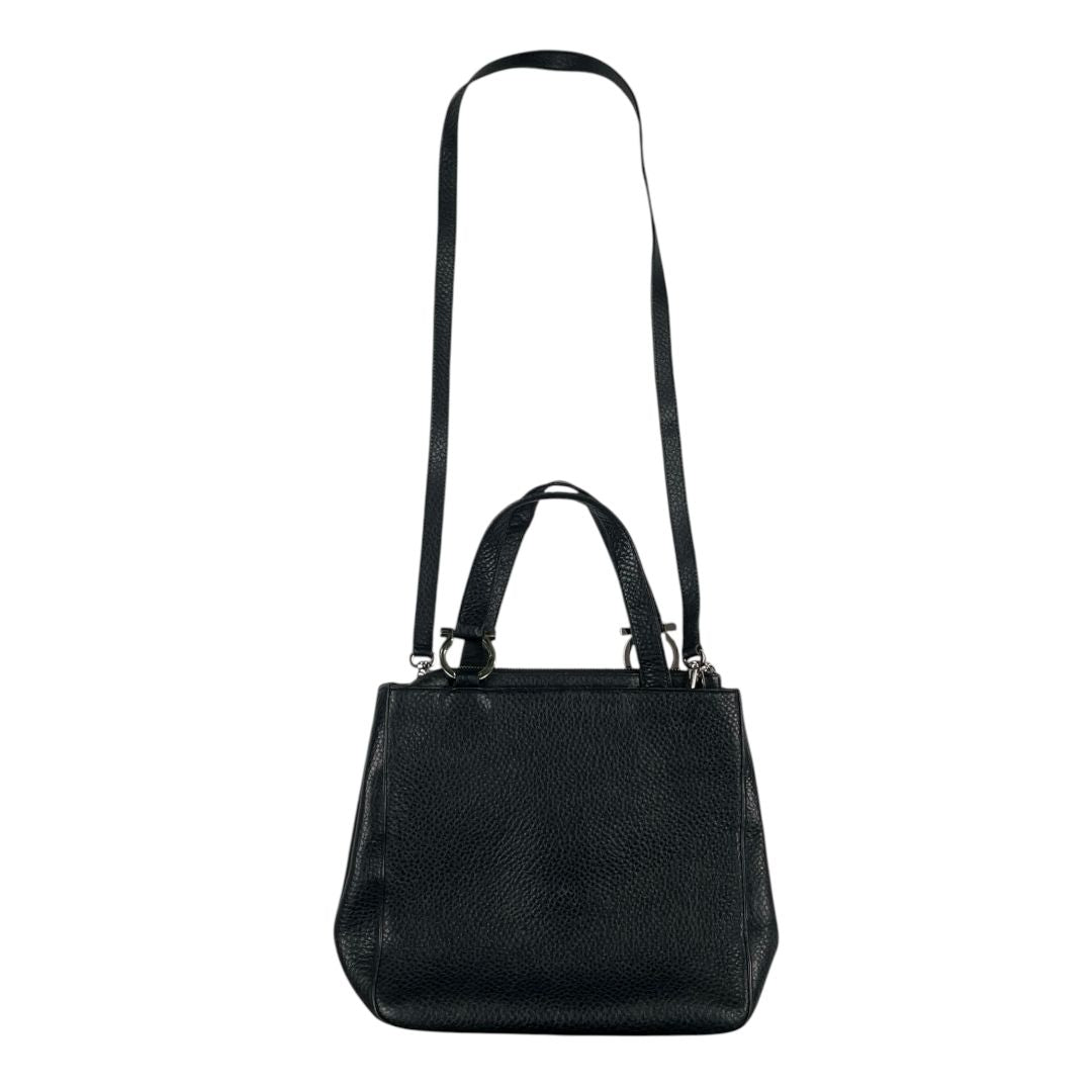 Cartera FERRAGAMO Negro Medida 27cm X 23cm