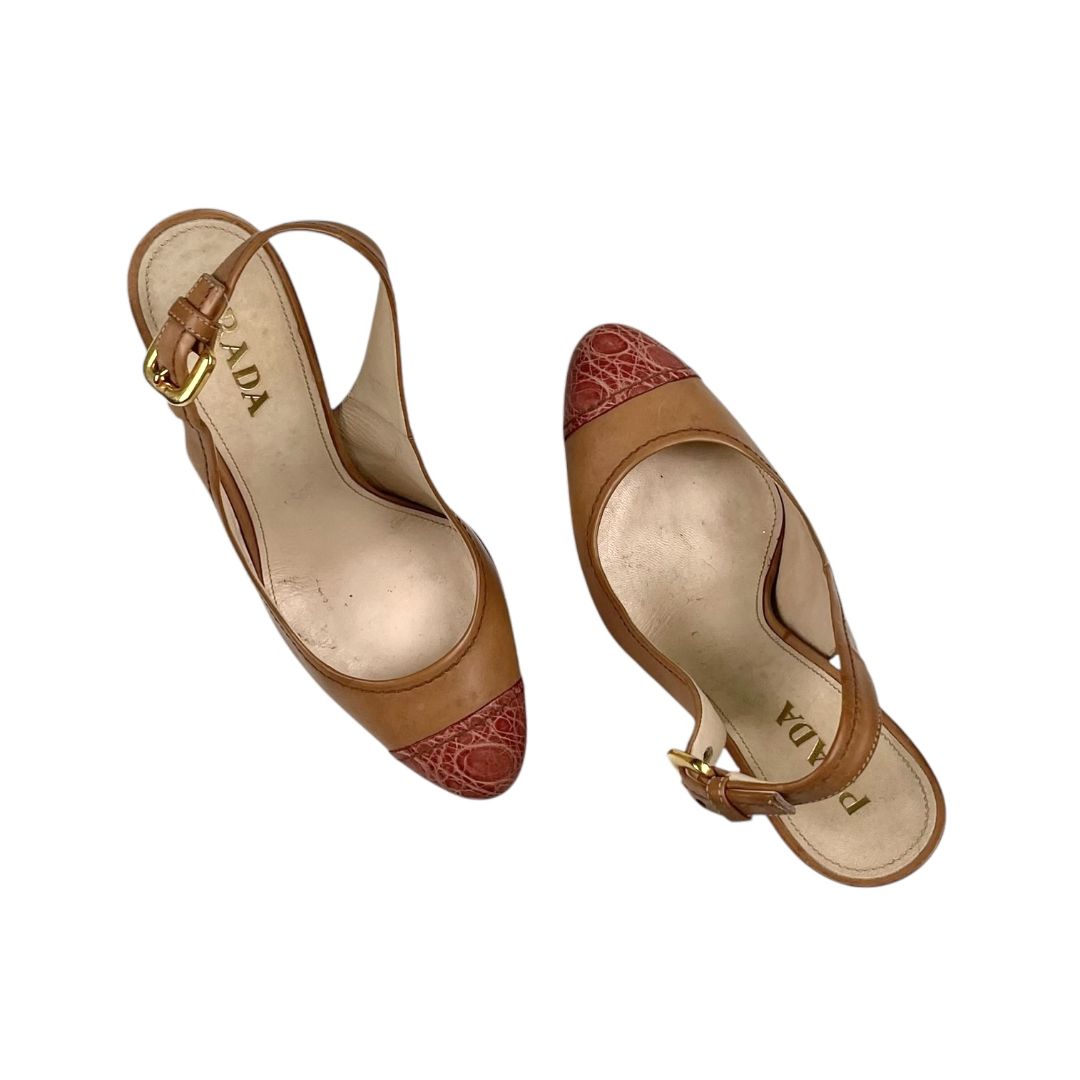 Zapatos PRADA Beige Talle 35