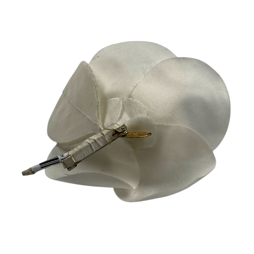 Aplique Flor CHANEL Blanco Talle Unico