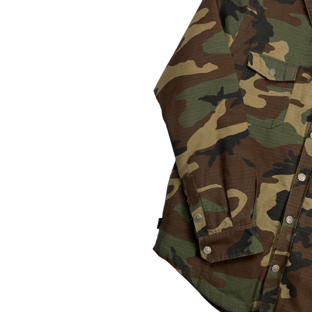 Campera LIGHT STUDIO DELUXE Varios Camuflado Talle M