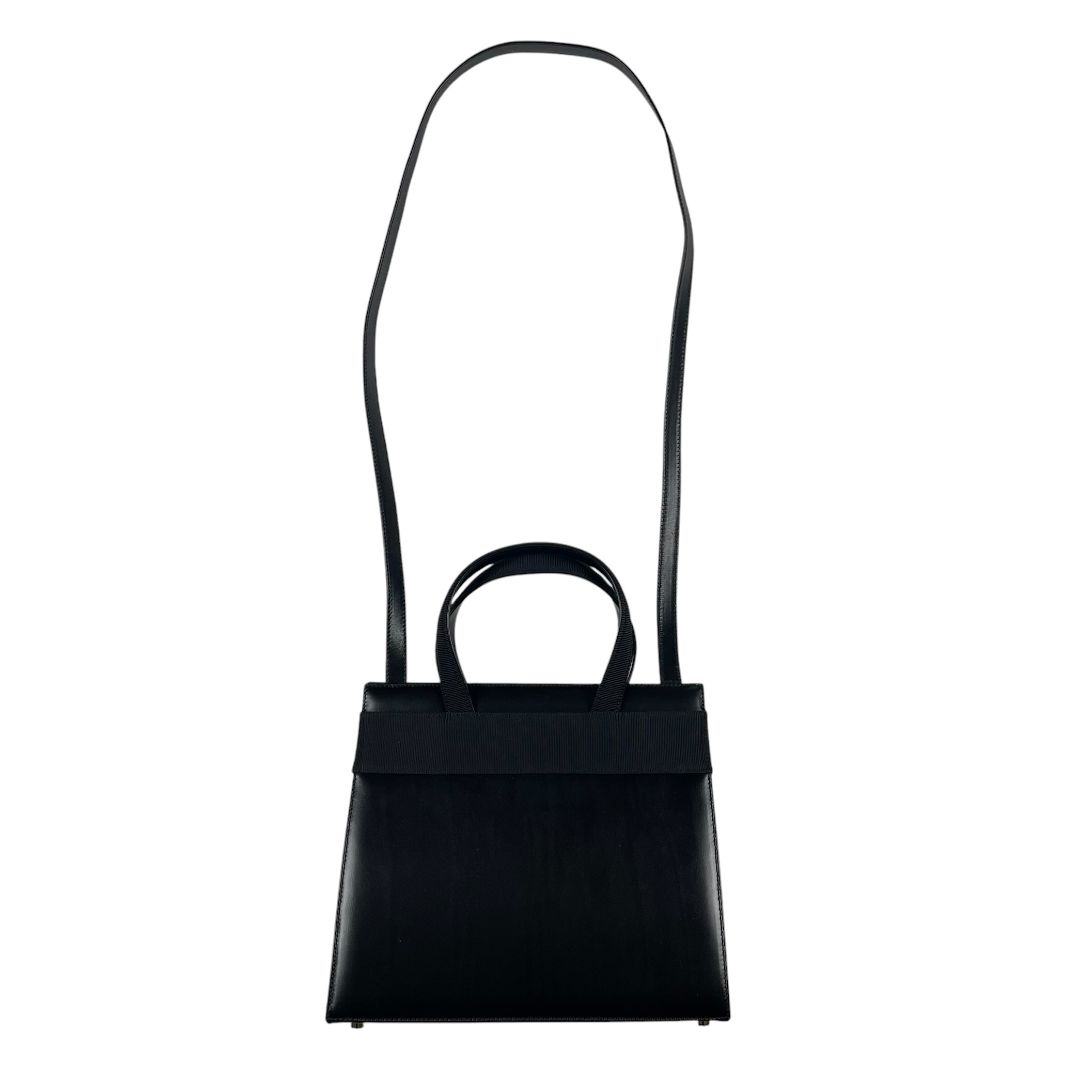 Cartera FERRAGAMO Negro Medida 24cm X 21cm