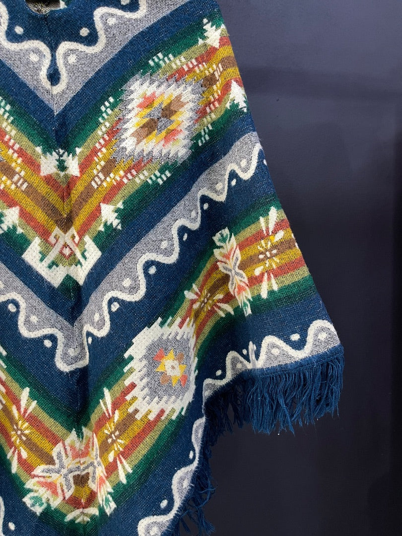 SIN MARCA Poncho Varios Talle 2