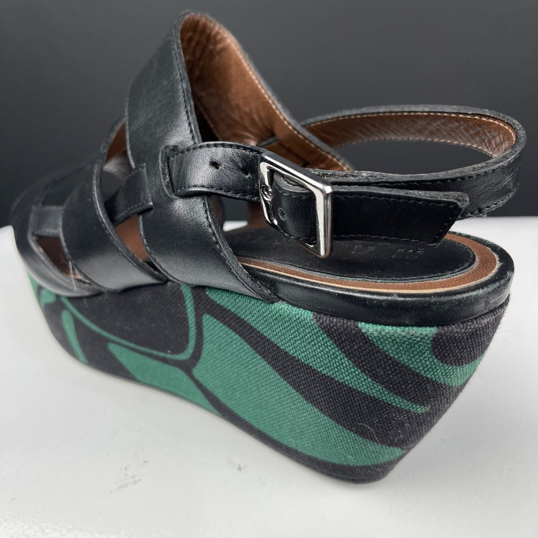 MARNI Plataformas Negro Talle 40