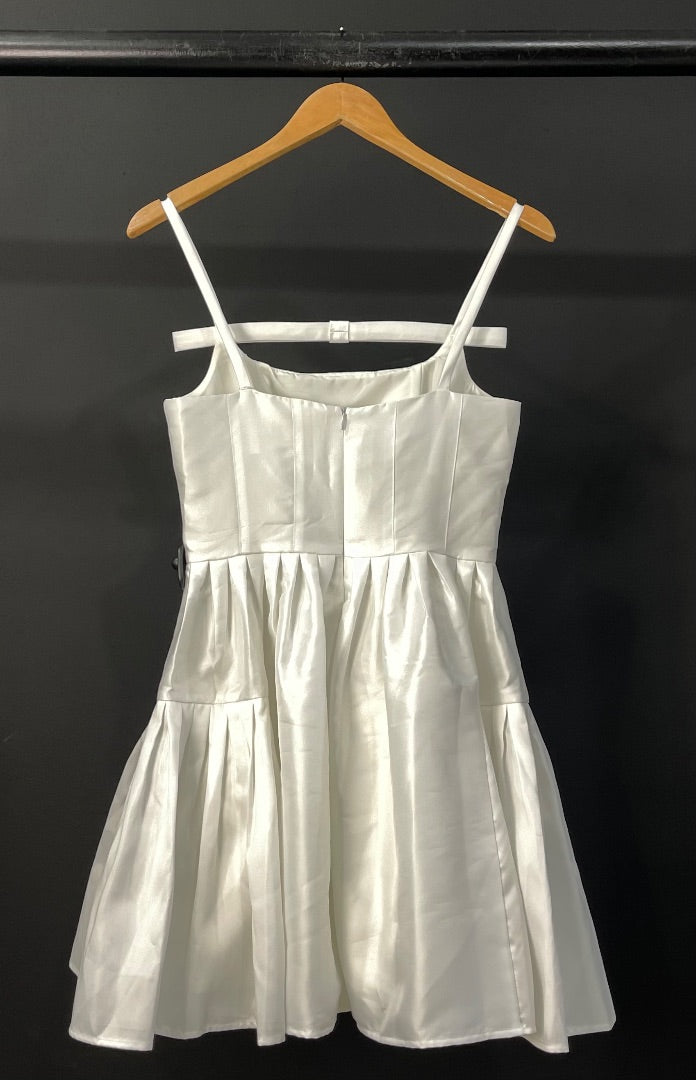 H2B Vestido Sin Manga Blanco Talle M
