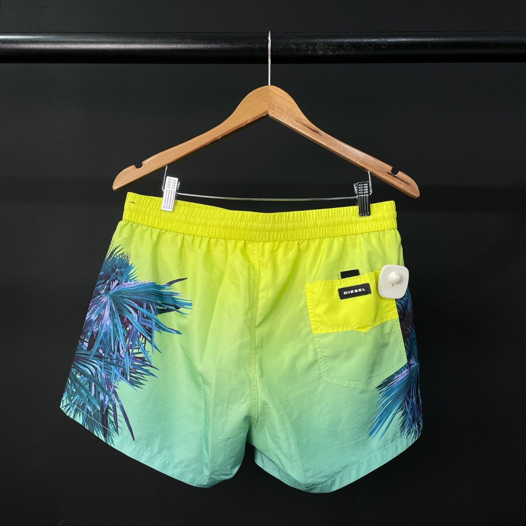 DIESEL Short Varios Estampado Talle L