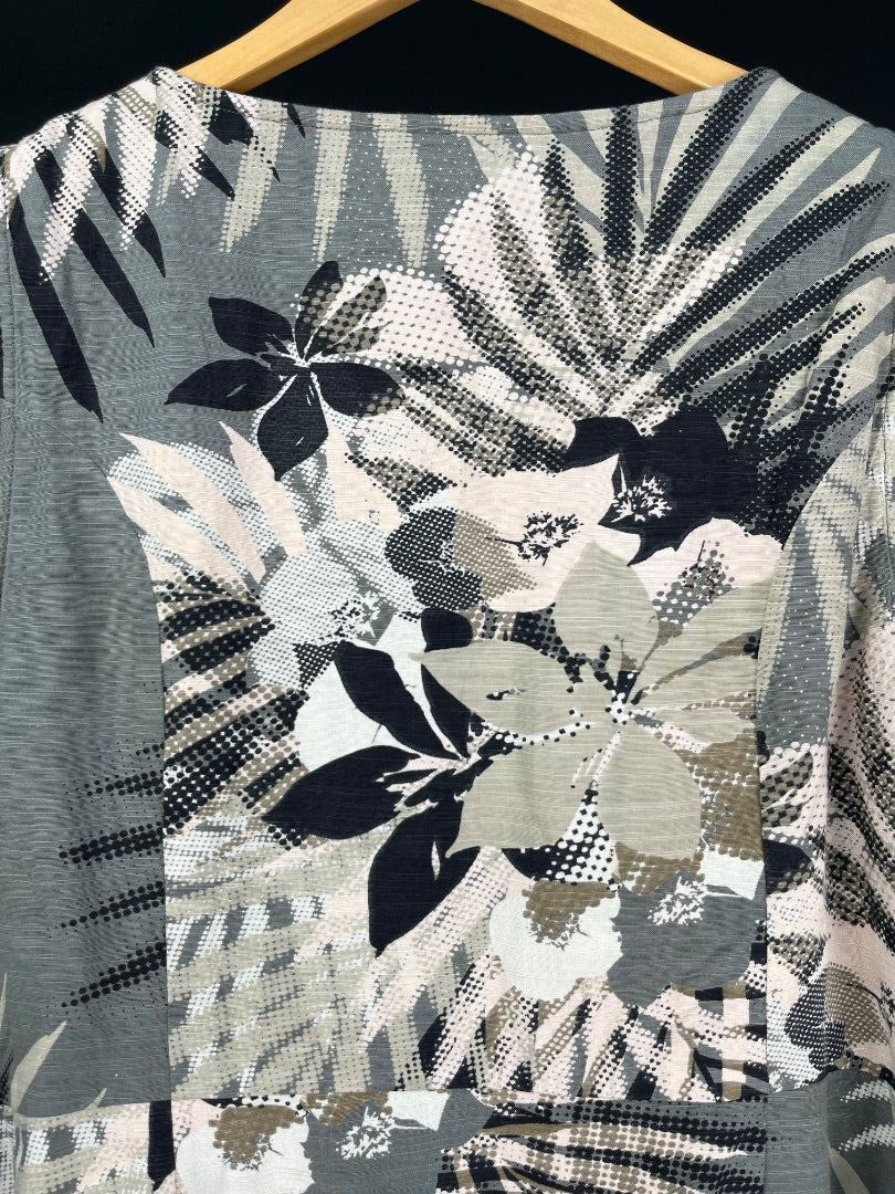 MAINE Vestido Sin Manga Varios Estampado Talle 20