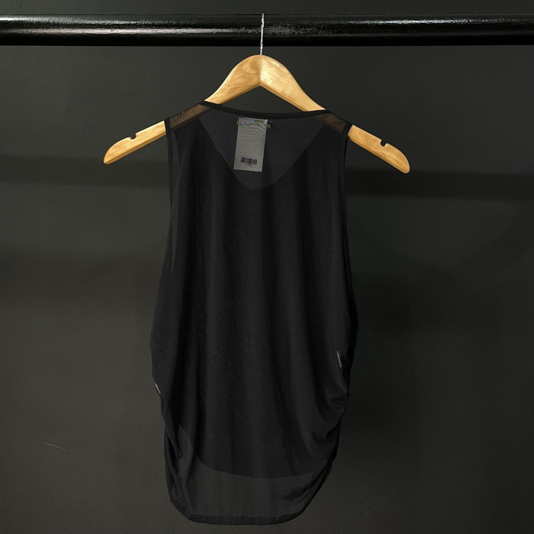 EMA HILL Top Sin Mangas Negro Talle 3