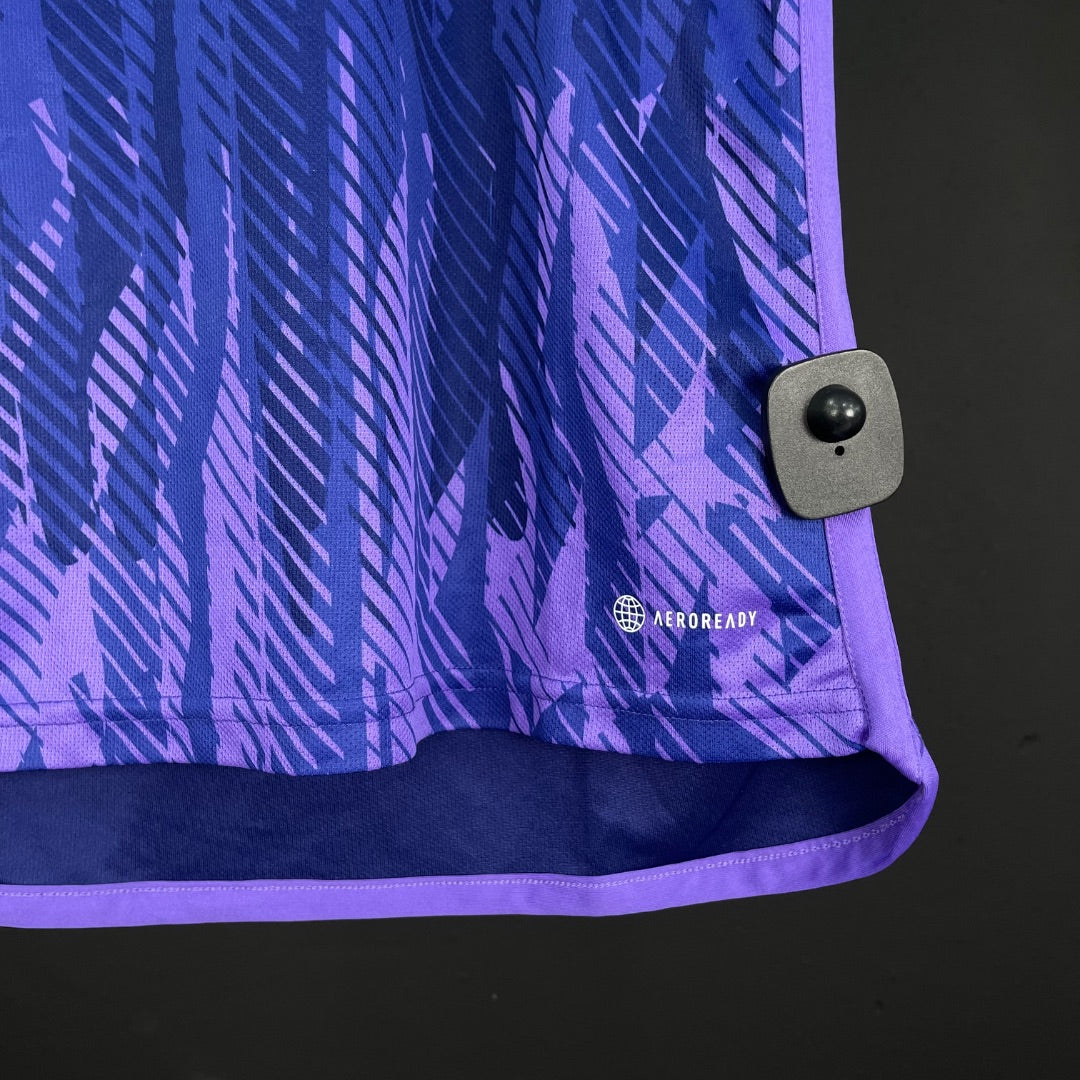ADIDAS Remera Deportiva Violeta Talle XS