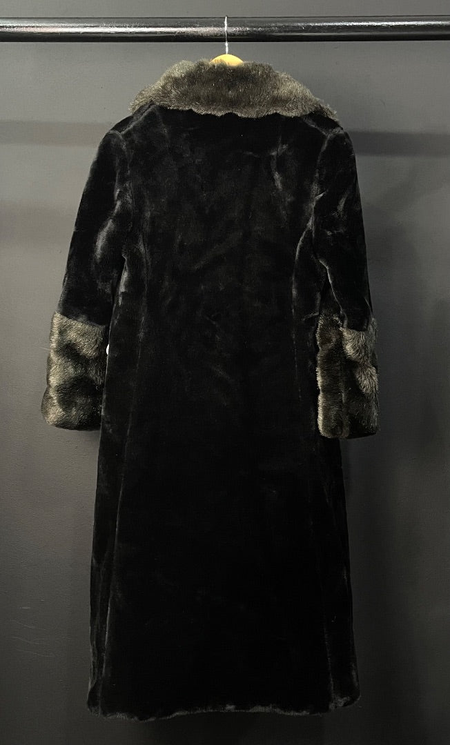 SIN MARCA Tapado Negro Talle 3