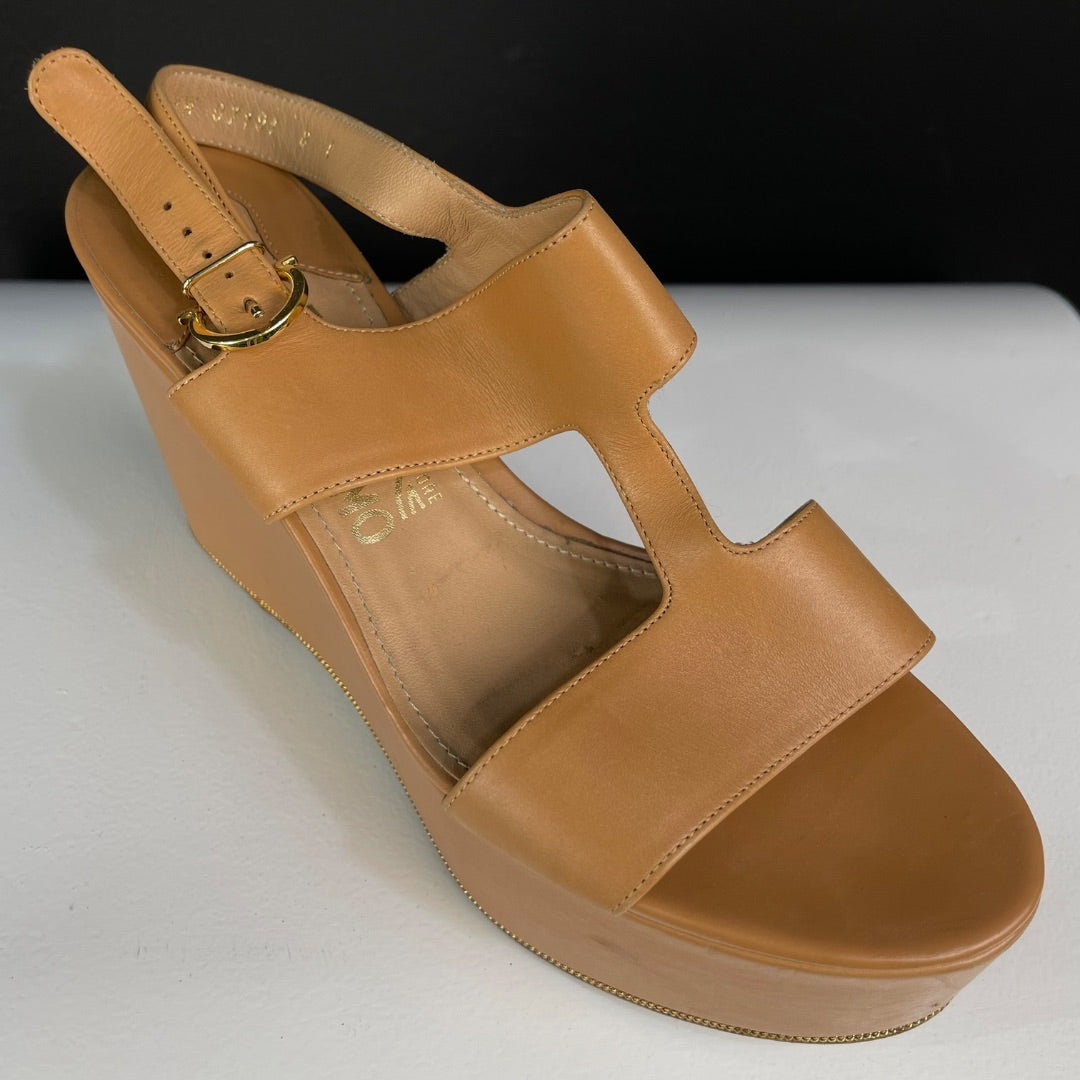 FERRAGAMO Sandalias Marron Talle 8