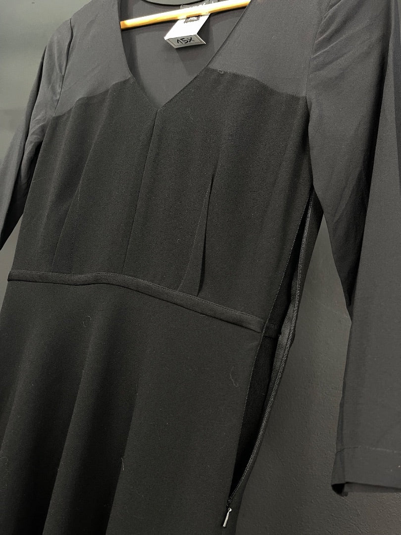 DKNY Vestido Manga Larga Negro Talle 2