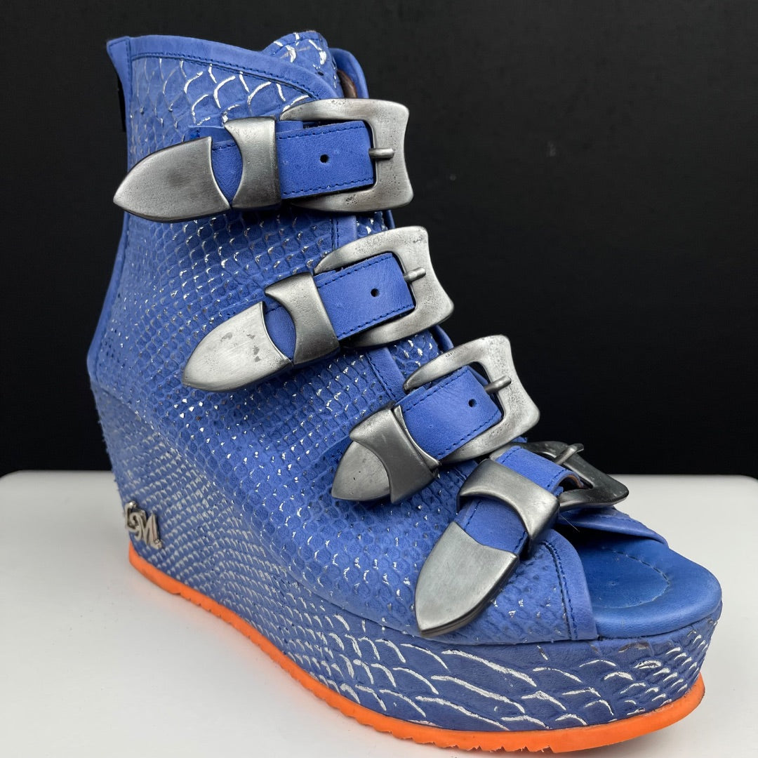 LUCIANO MARRA Taco Chino Celeste Talle 8