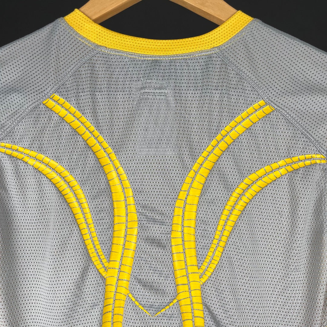 NIKE Remera Amarillo Talle L