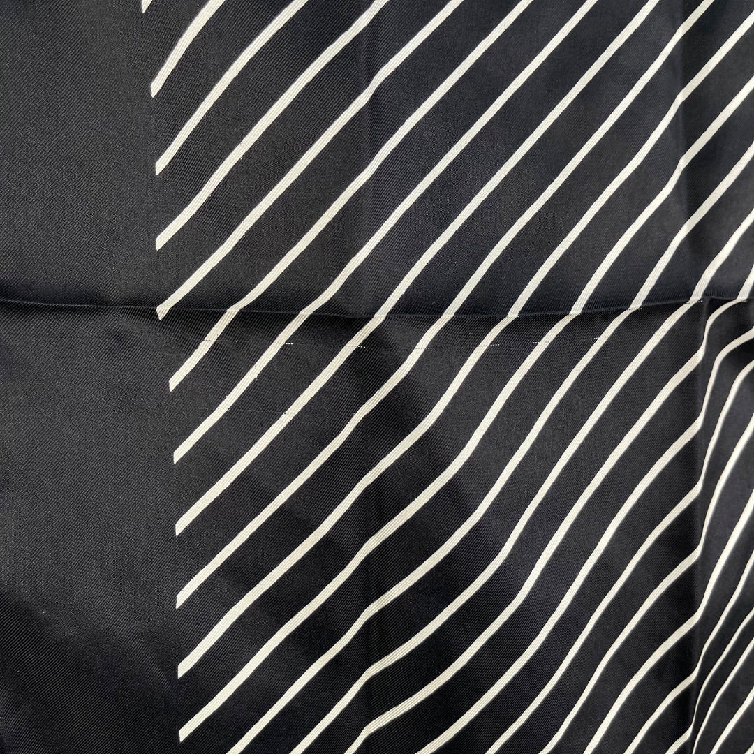 SIN MARCA Pañuelo Blanco Y Negro Talle S