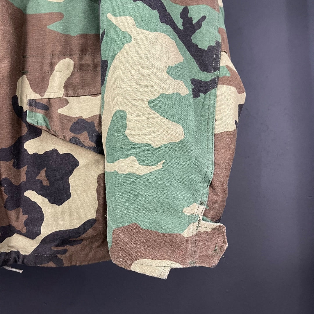 SIN MARCA Campera Varios Camuflado Talle L